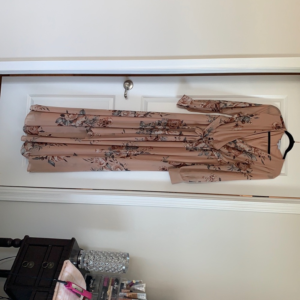 Long sleeve dress with front or back tie